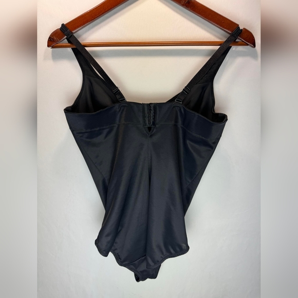 Maidenform FLEXEES Teddy Black Unlined Cup 38C Black - Picture 3 of 4